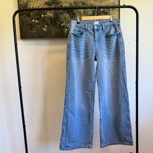 Low-Rise Wide-Leg Jeans in Vintage Wash